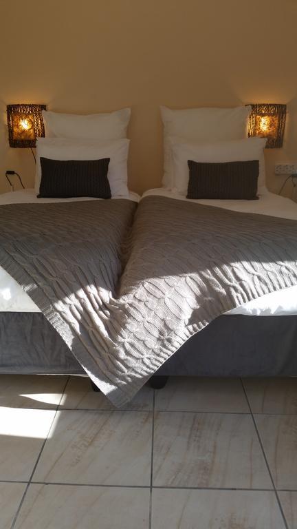African Phoenix Guest Lodge Johannesburg Bagian luar foto
