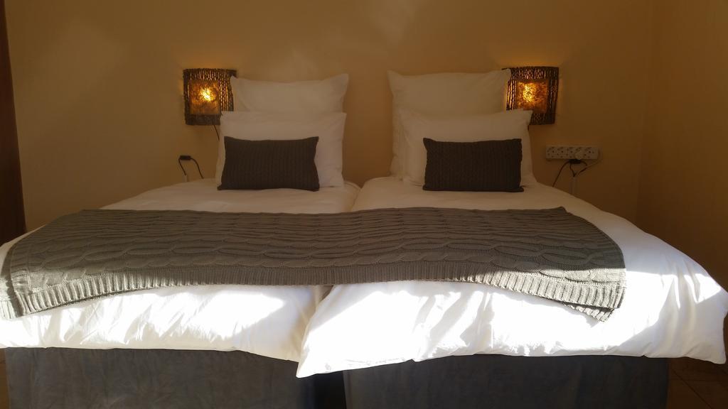 African Phoenix Guest Lodge Johannesburg Bagian luar foto